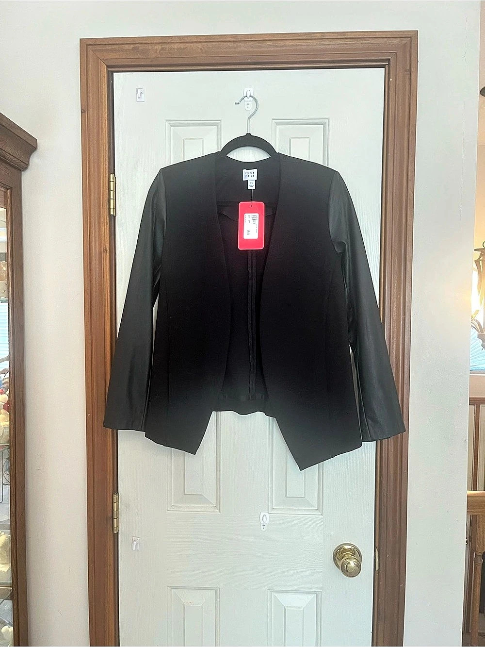 EVEREVE Black Blazer Size Medium NWT